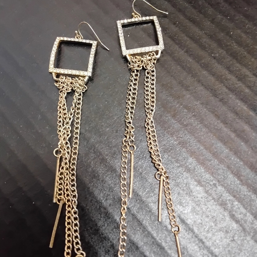 Chic Gold Chain Square Dangle Earrings